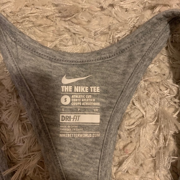 Gray Nike tank top - Picture 5 of 5